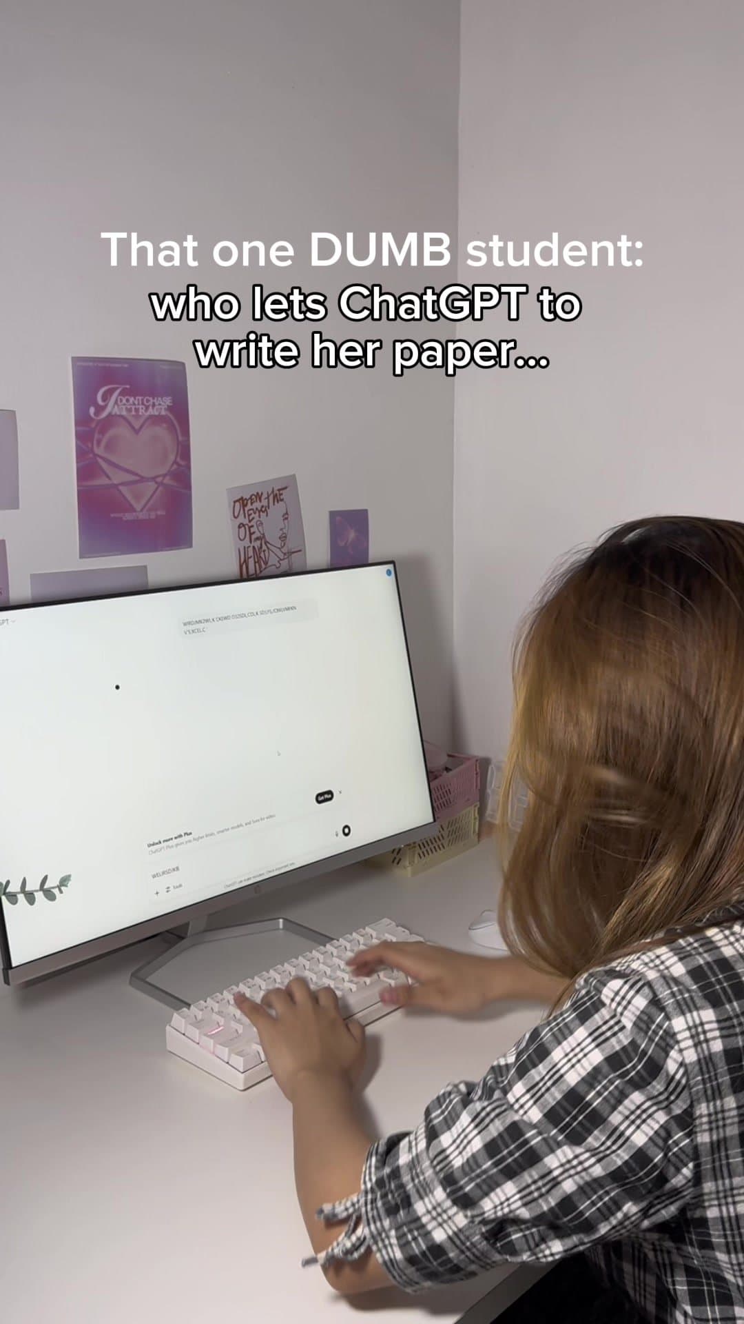 That one DUMB student:
who lets ChatGPT to
write her paper...

and ends up getti…