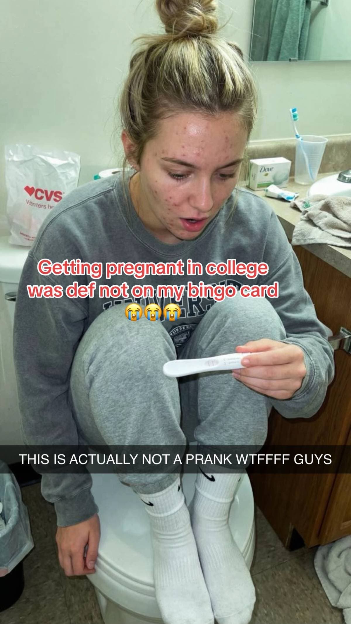 Getting pregnant in college
was def not on my bingo card
😭😭😭
THIS IS ACTUALLY…