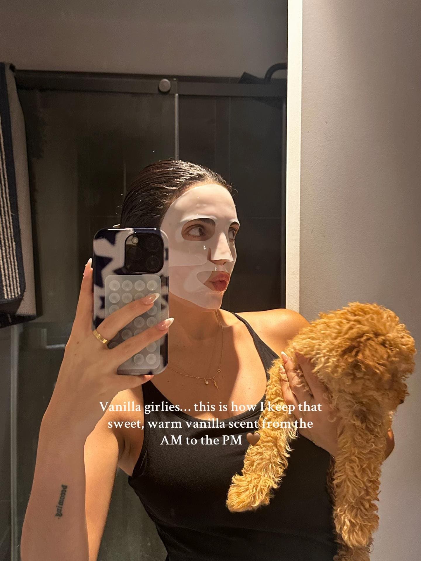 Vanilla girlies... this is how I keep that
sweet, warm vanilla scent from the
AM…