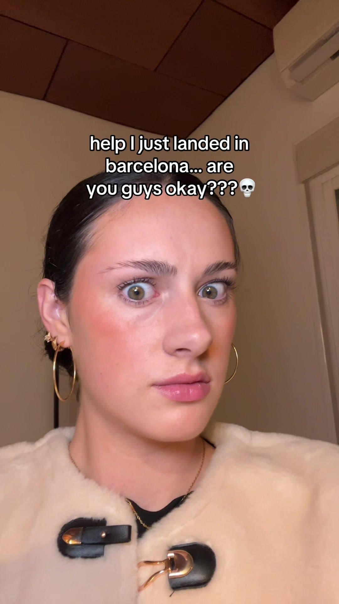 WHAT IS HAPPENING IN BARCELONA😭😭