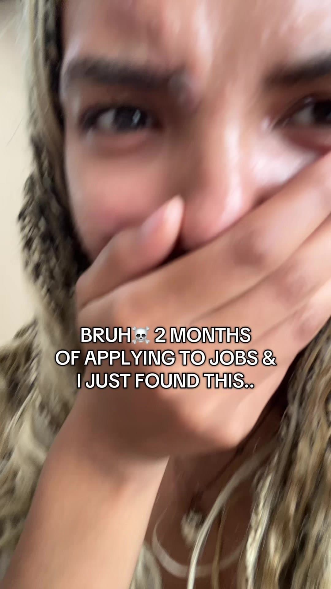 BRUH ☠️ 2 MONTHS
OF APPLYING TO JOBS &
I JUST FOUND THIS..
AI will tailor your …