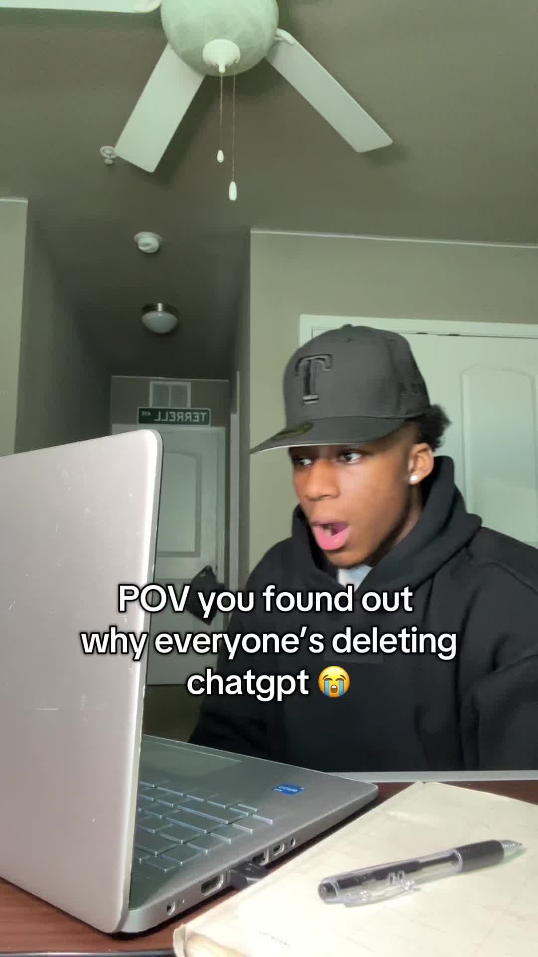 POV you found out
why everyone's deleting
chatgpt 😭
It's TLDL🤯
Makes you stu…