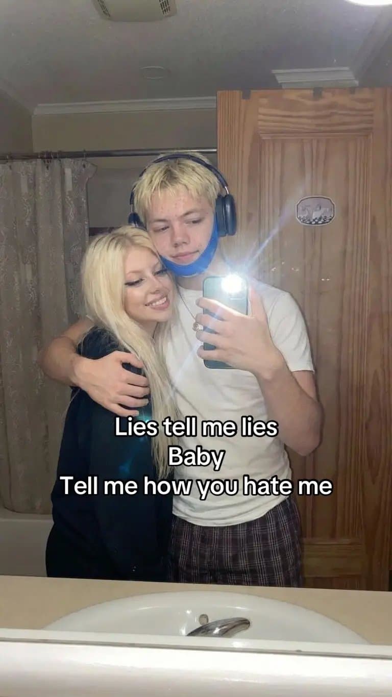 Lies tell me lies
Baby
Tell me how you hate me